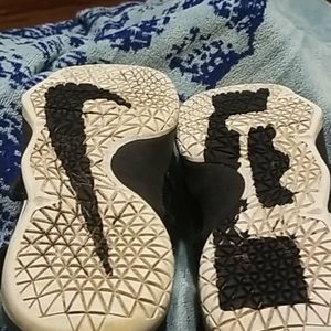 NIKE zoom hightop sneakers